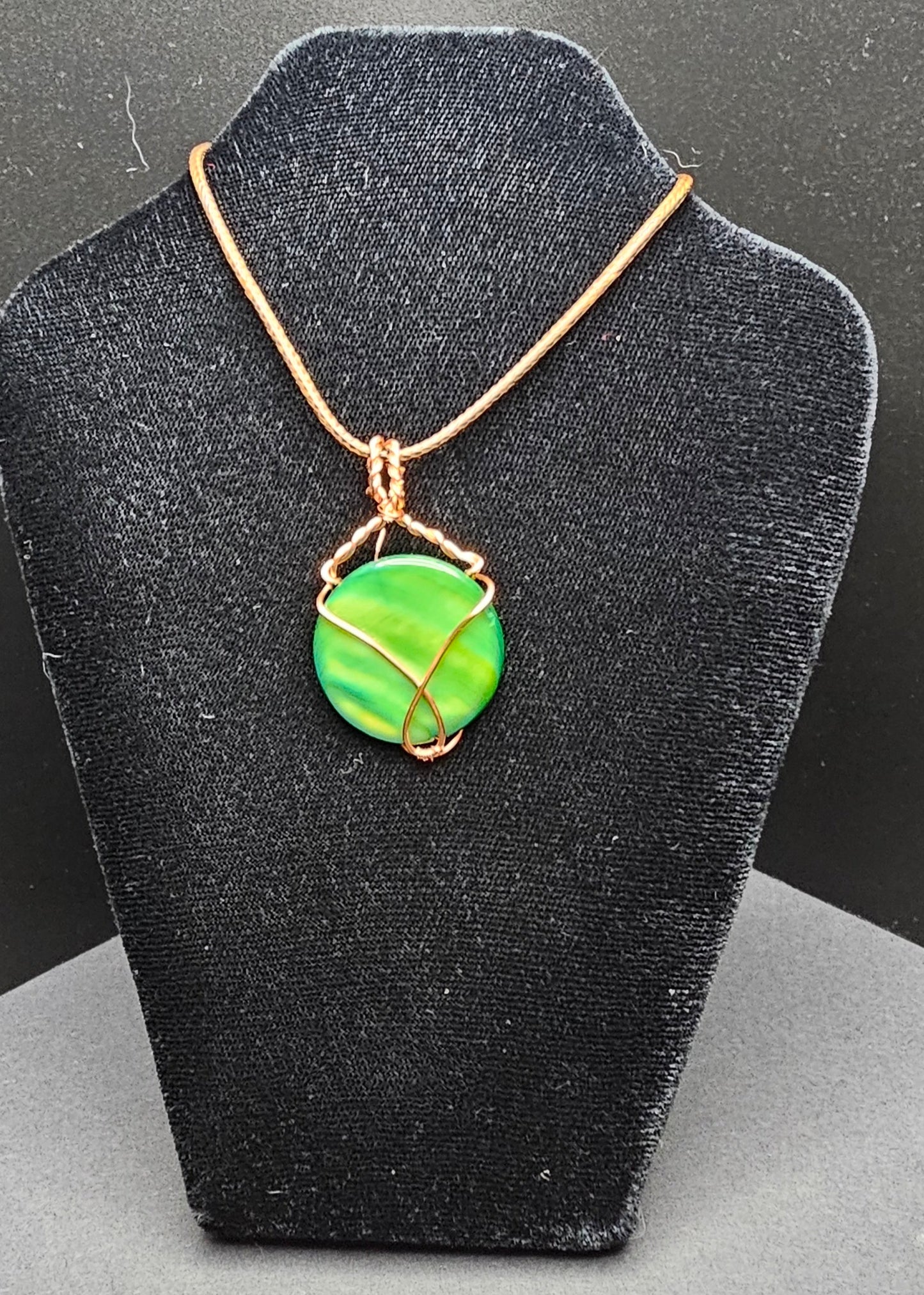 Green Mother of Pearl Round Pendant