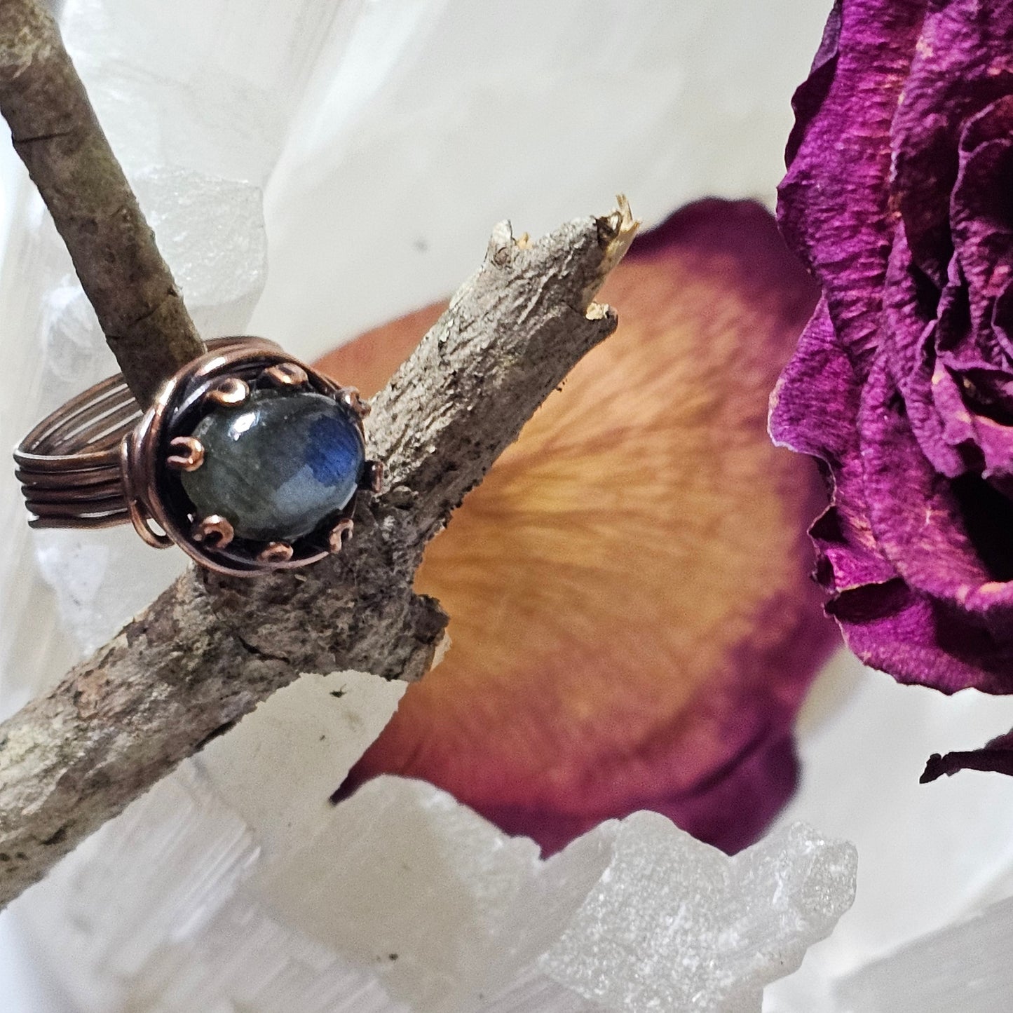Blue Flash Labradorite Rosette Antiqued Copper Ring - Size 4