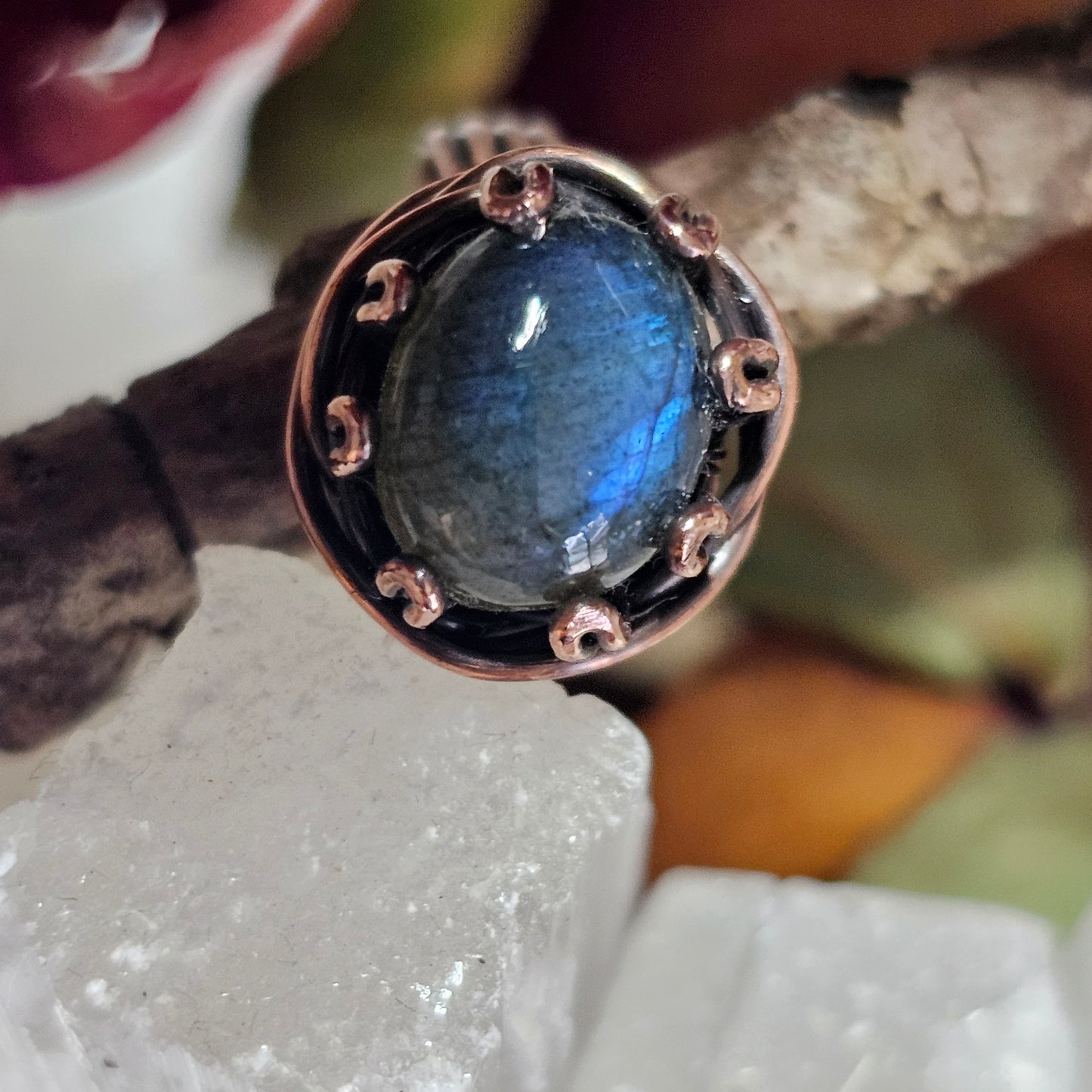 Blue Flash Labradorite Rosette Antiqued Copper Ring - Size 4