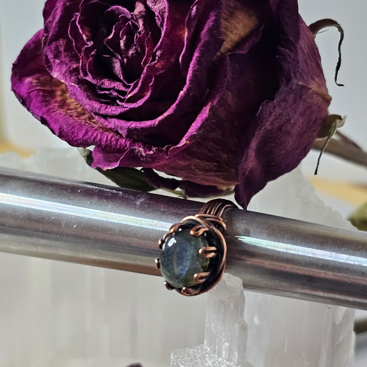 Blue Flash Labradorite Rosette Antiqued Copper Ring - Size 4
