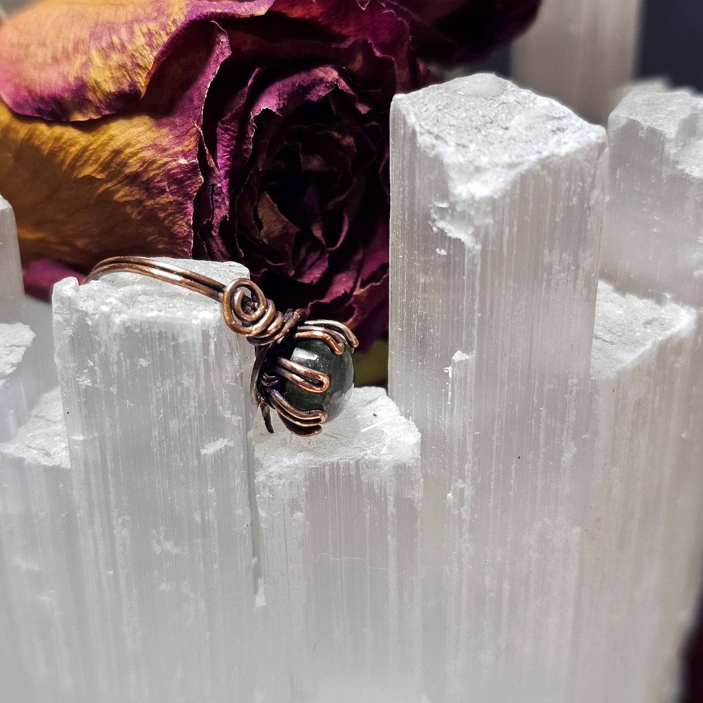 Blue Flash Labradorite Antiqued Copper Ring- Size 6.5